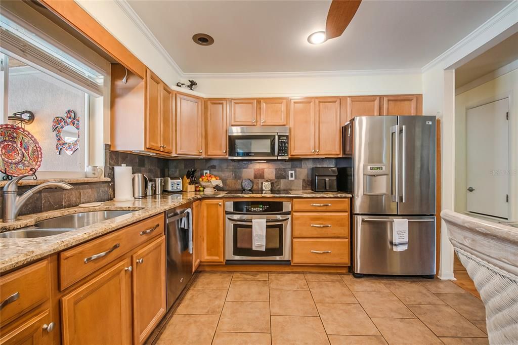 For Sale: $469,995 (4 beds, 2 baths, 1871 Square Feet)