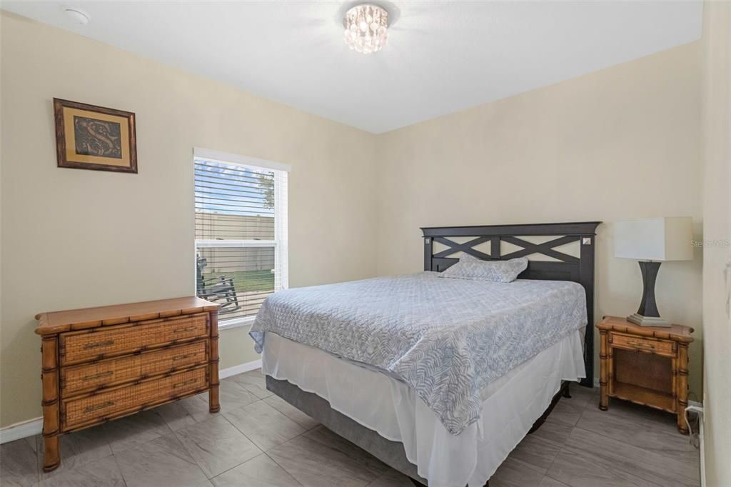 For Sale: $349,990 (4 beds, 2 baths, 1972 Square Feet)