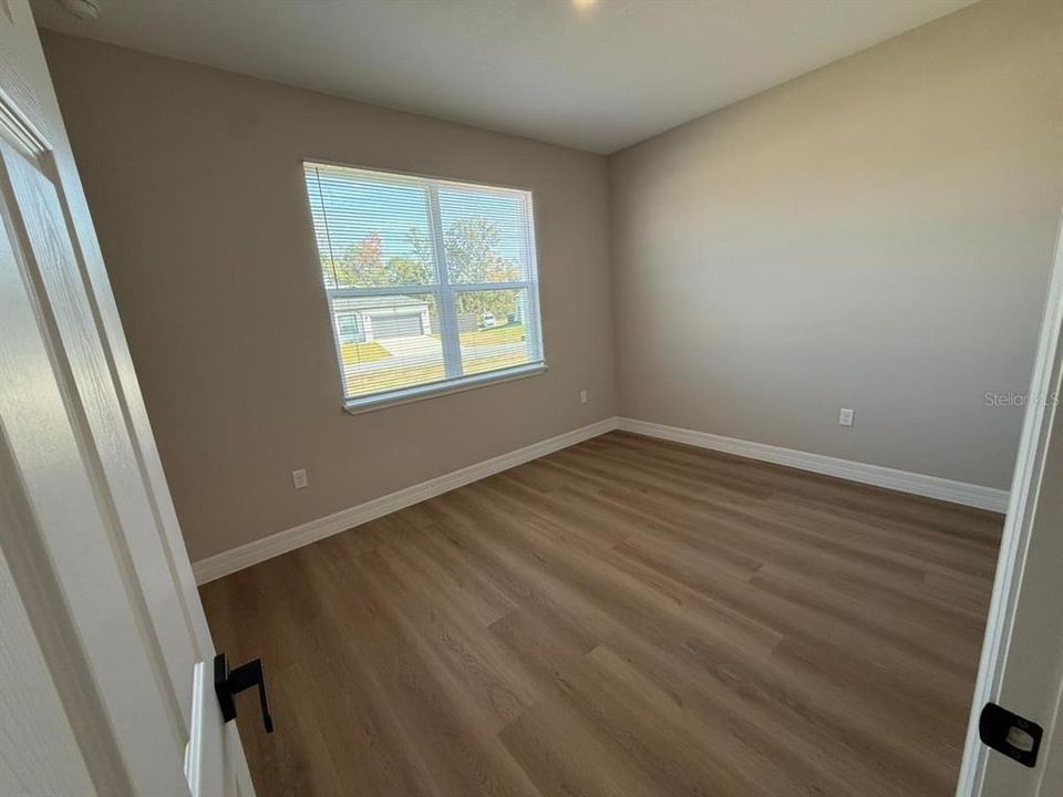 待售: $309,900 (4 贝兹, 2 浴室, 1606 平方英尺)