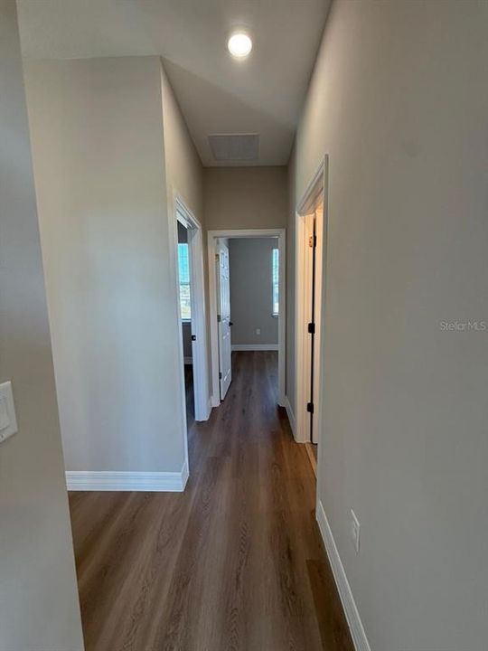 待售: $309,900 (4 贝兹, 2 浴室, 1606 平方英尺)