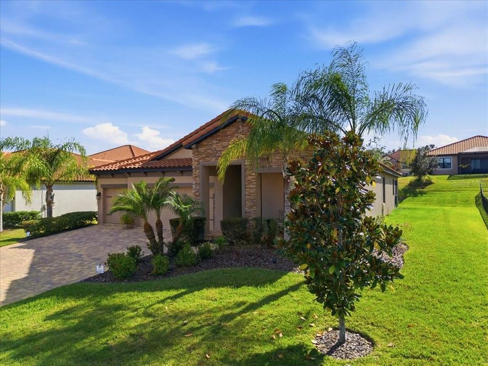 En Venta: $635,000 (4 camas, 3 baños, 2546 Pies cuadrados)