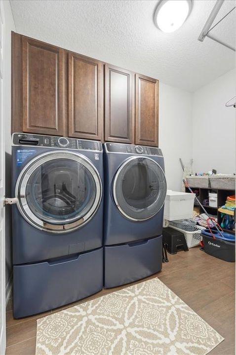 En Venta: $635,000 (4 camas, 3 baños, 2546 Pies cuadrados)