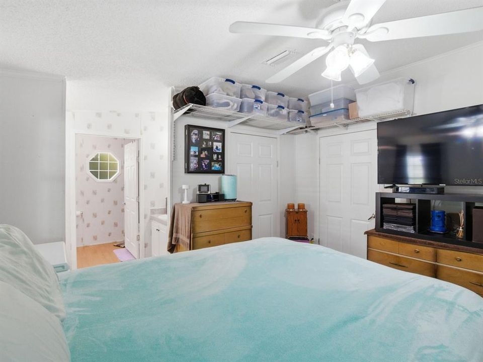 En Venta: $229,900 (2 camas, 2 baños, 1404 Pies cuadrados)