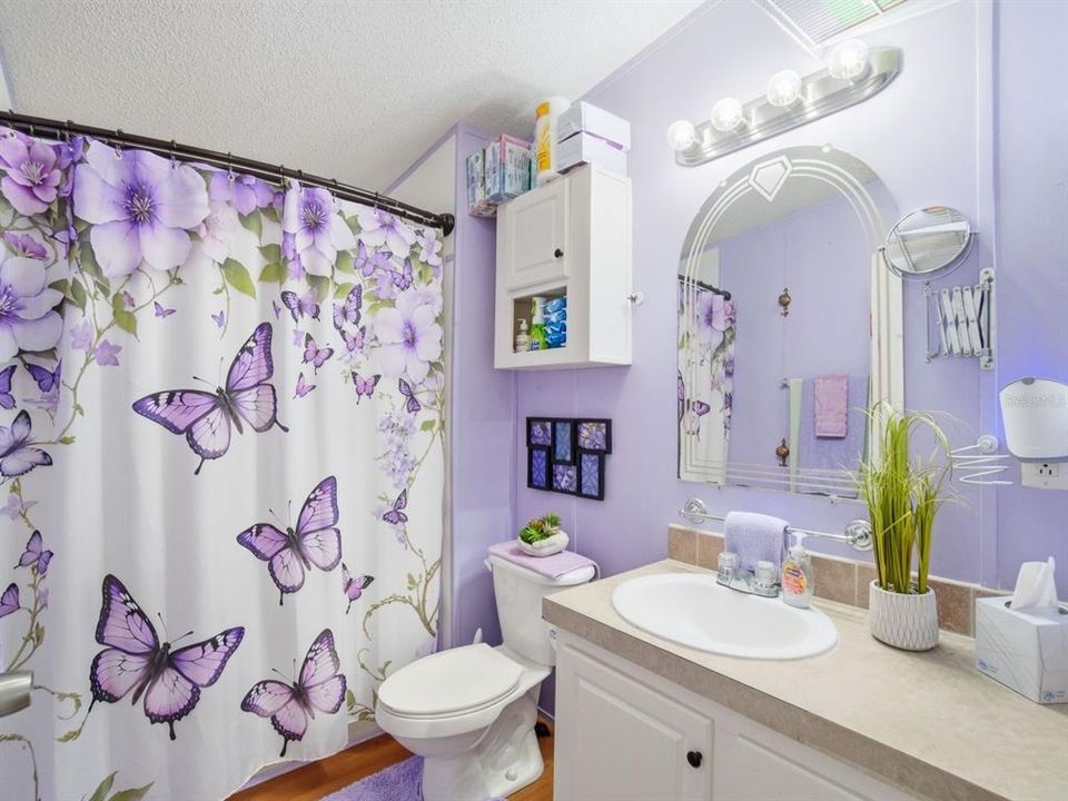 En Venta: $229,900 (2 camas, 2 baños, 1404 Pies cuadrados)