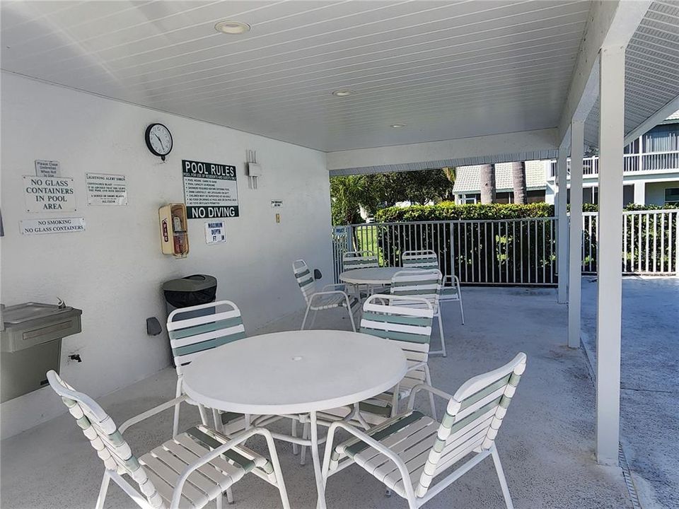 For Rent: $2,400 (2 beds, 2 baths, 1346 Square Feet)