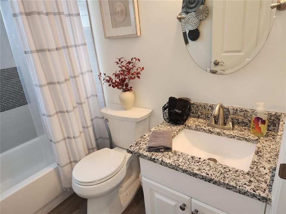 For Rent: $2,400 (2 beds, 2 baths, 1346 Square Feet)