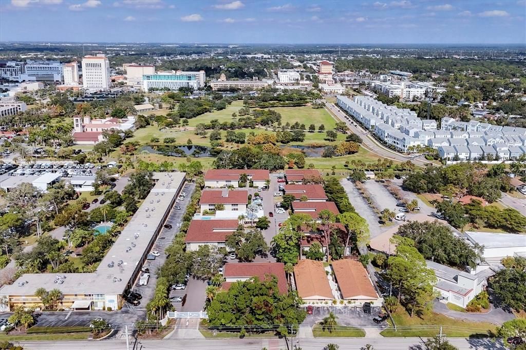 待售: $219,000 (2 贝兹, 2 浴室, 875 平方英尺)