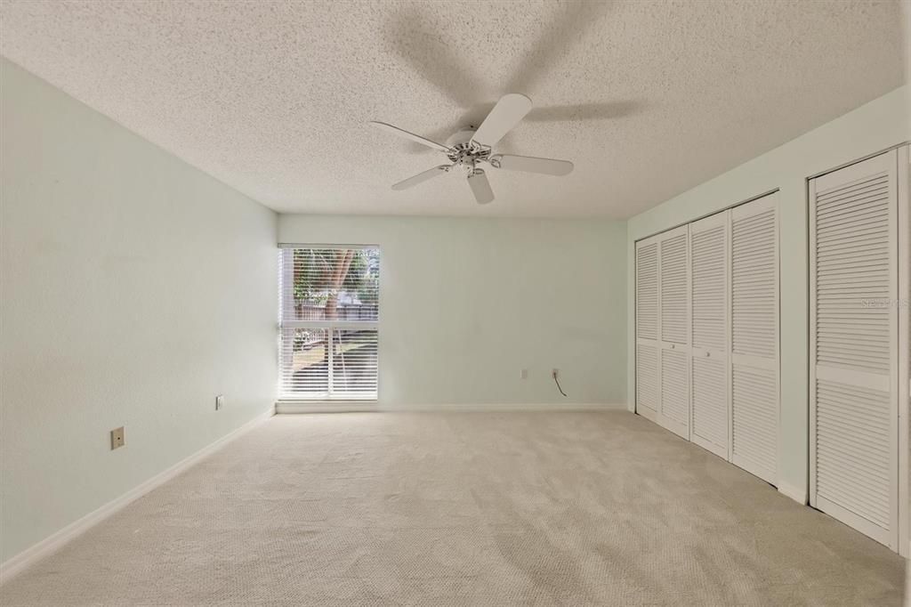 待售: $219,000 (2 贝兹, 2 浴室, 875 平方英尺)