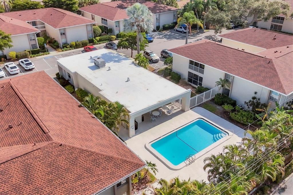 待售: $219,000 (2 贝兹, 2 浴室, 875 平方英尺)