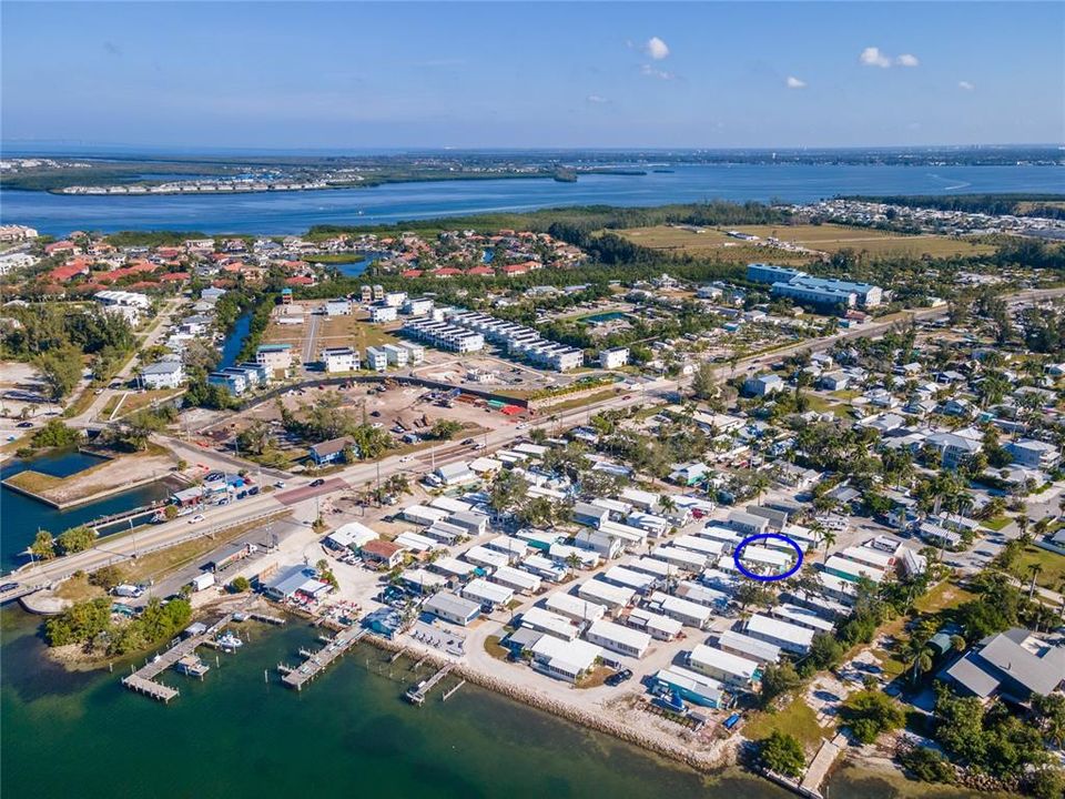 For Sale: $224,900 (2 beds, 2 baths, 795 Square Feet)