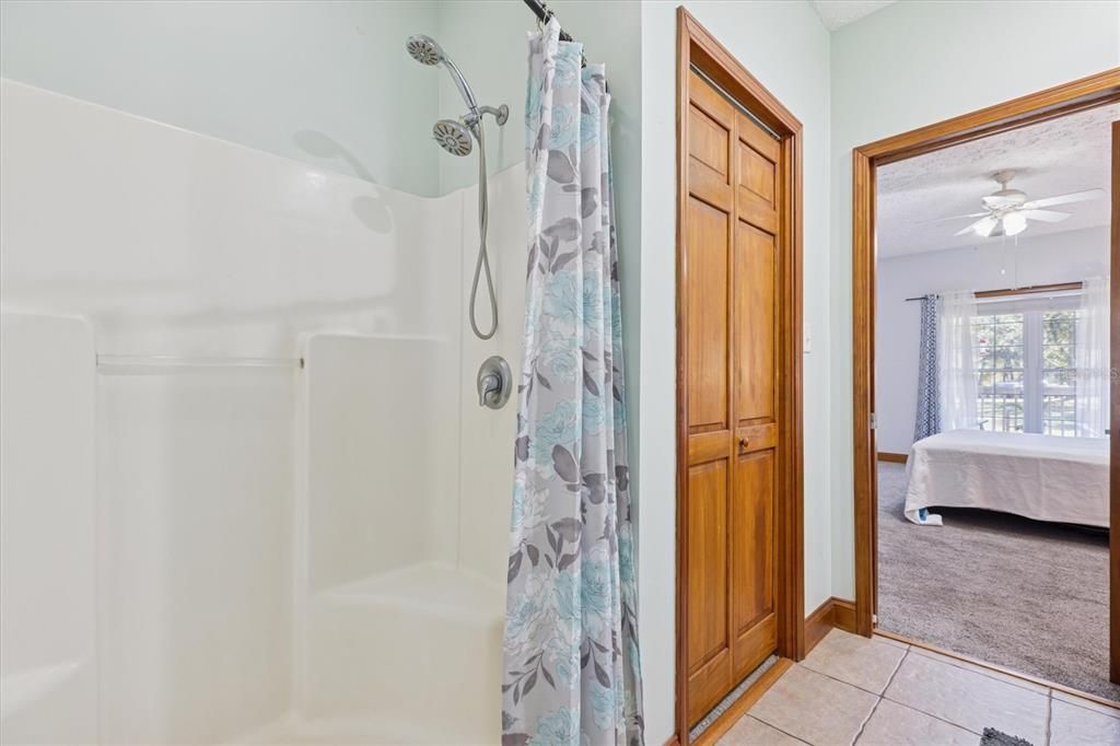 For Sale: $800,000 (4 beds, 3 baths, 2078 Square Feet)