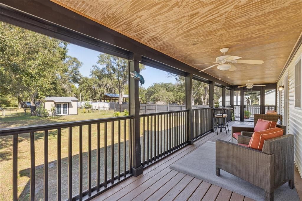 For Sale: $800,000 (4 beds, 3 baths, 2078 Square Feet)