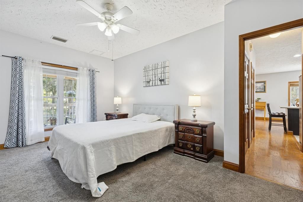 For Sale: $800,000 (4 beds, 3 baths, 2078 Square Feet)