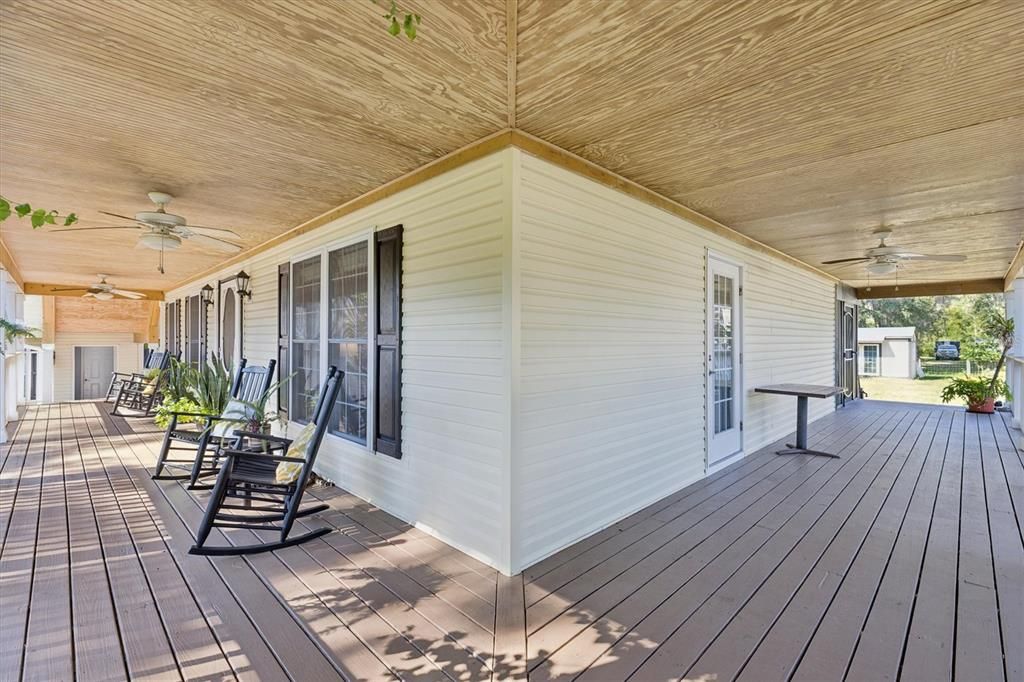 For Sale: $800,000 (4 beds, 3 baths, 2078 Square Feet)