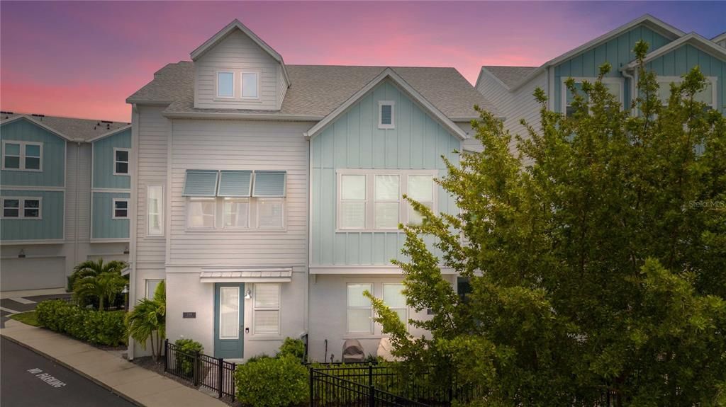 待售: $735,000 (3 贝兹, 3 浴室, 1757 平方英尺)