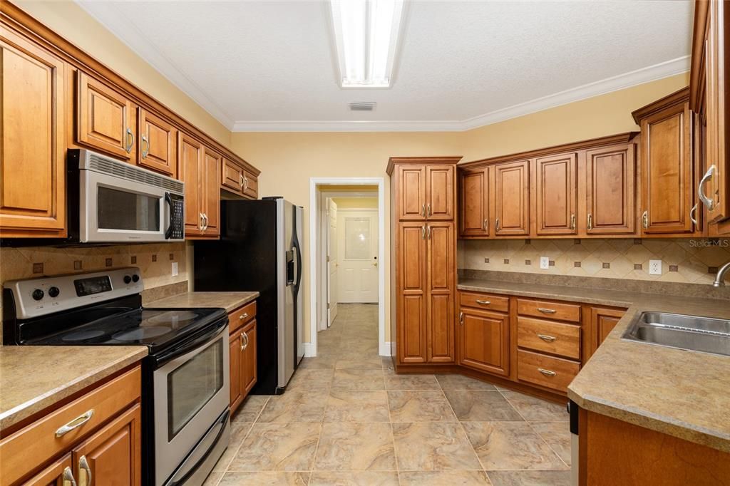 待售: $305,000 (3 贝兹, 2 浴室, 1524 平方英尺)