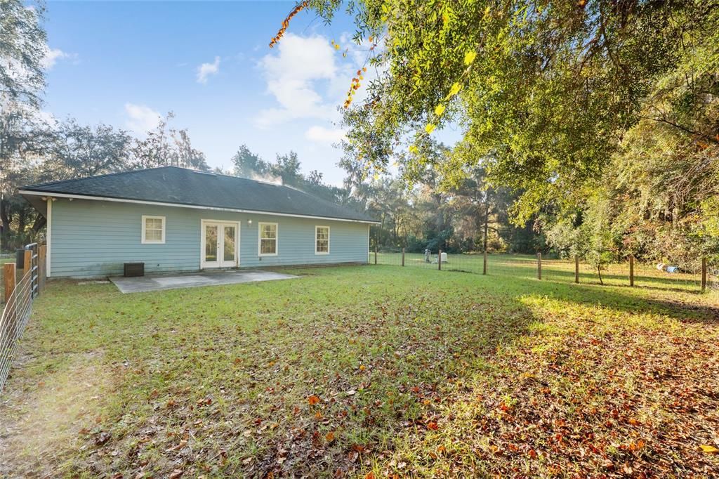 待售: $305,000 (3 贝兹, 2 浴室, 1524 平方英尺)