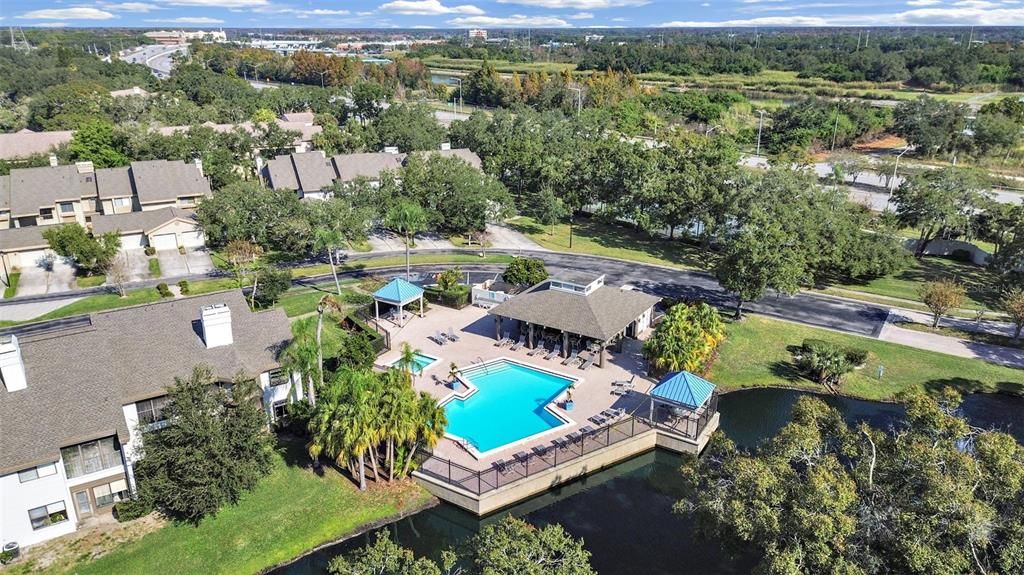 Activo con contrato: $382,731 (3 camas, 2 baños, 1715 Pies cuadrados)