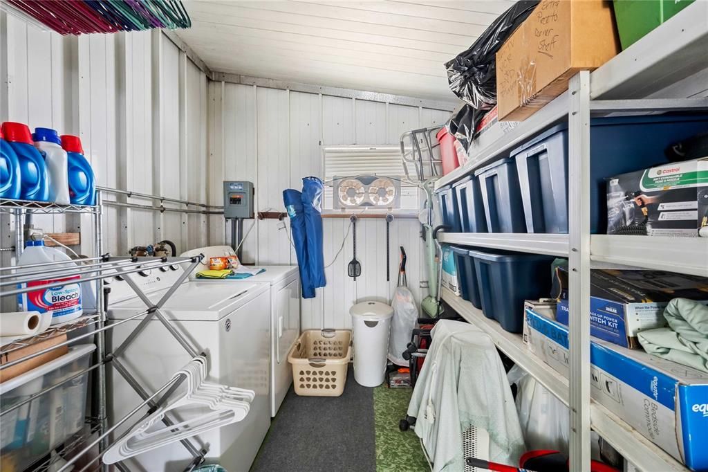 For Sale: $174,900 (2 beds, 2 baths, 1056 Square Feet)