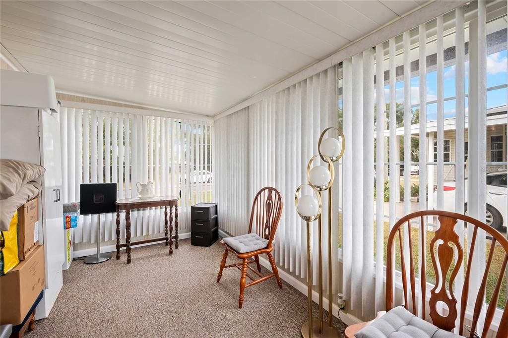 For Sale: $174,900 (2 beds, 2 baths, 1056 Square Feet)