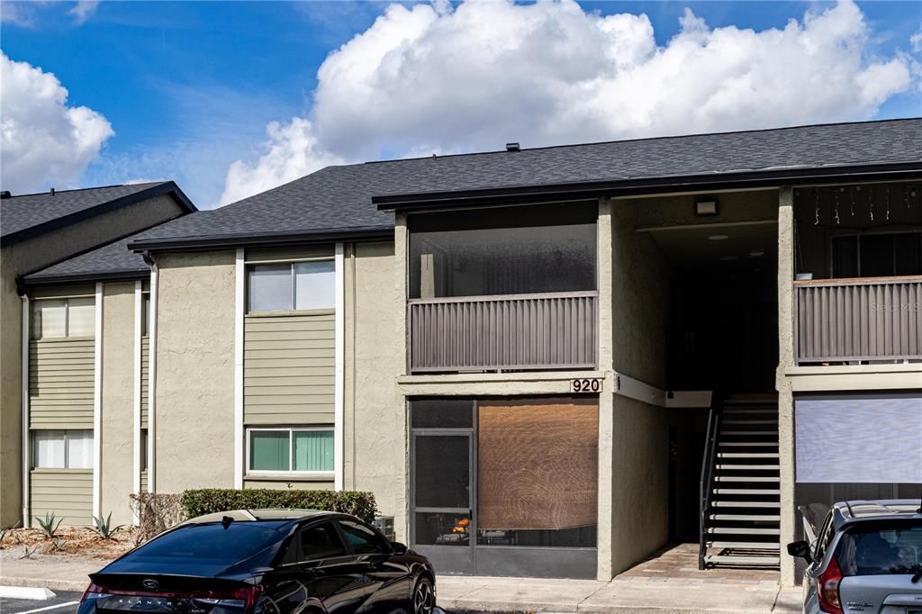 For Sale: $145,000 (2 beds, 2 baths, 897 Square Feet)