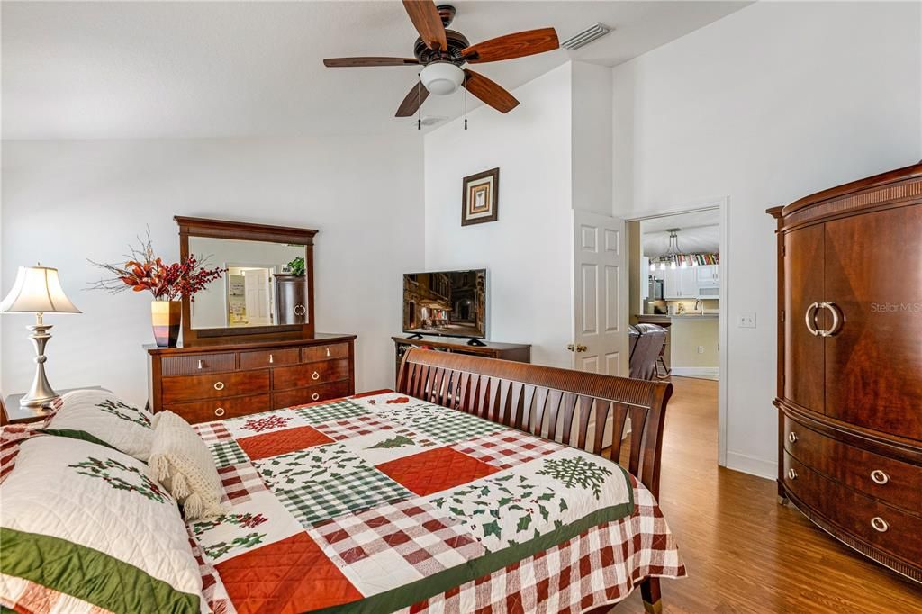 На продажу: $405,000 (3 спален, 2 ванн, 1590 Квадратных фут)