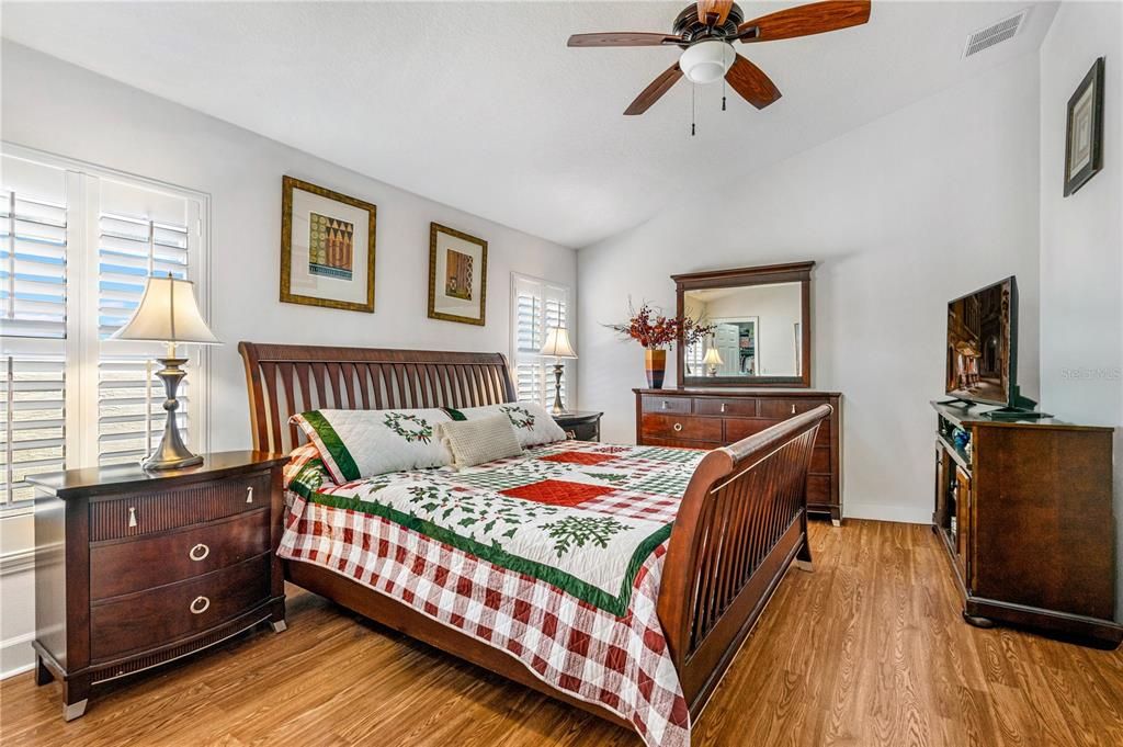 На продажу: $405,000 (3 спален, 2 ванн, 1590 Квадратных фут)