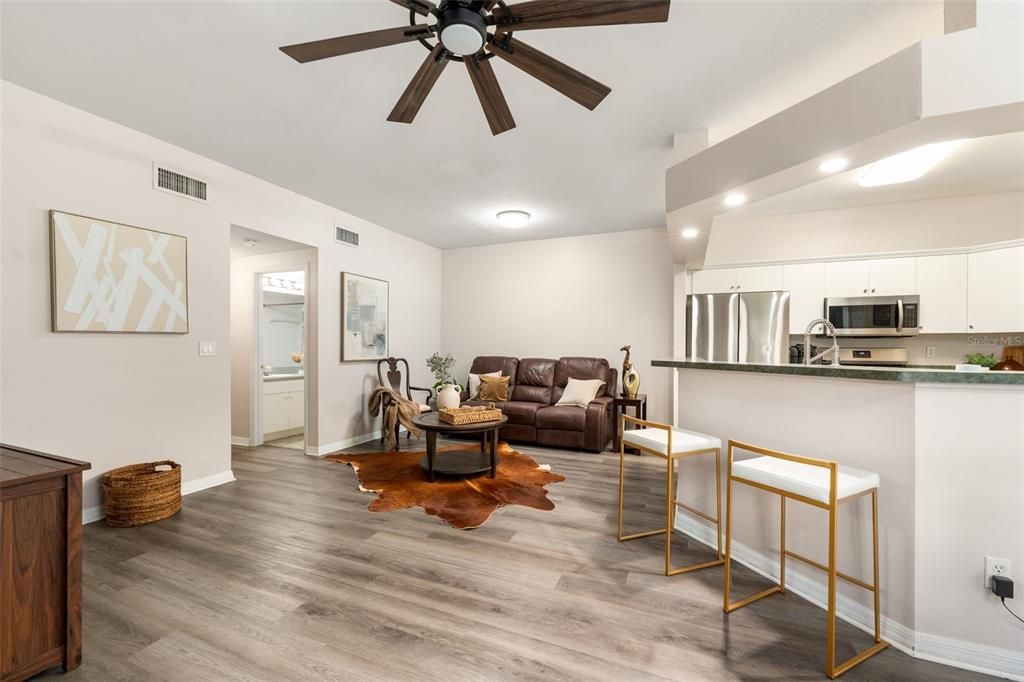 En Venta: $235,000 (2 camas, 2 baños, 1200 Pies cuadrados)