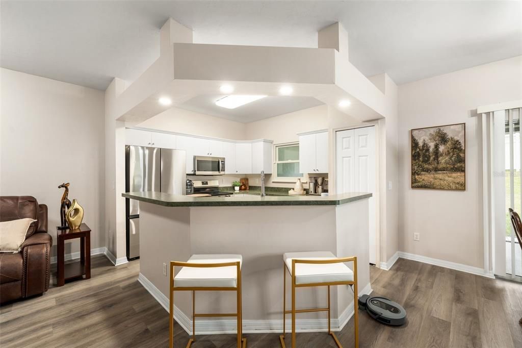 En Venta: $235,000 (2 camas, 2 baños, 1200 Pies cuadrados)