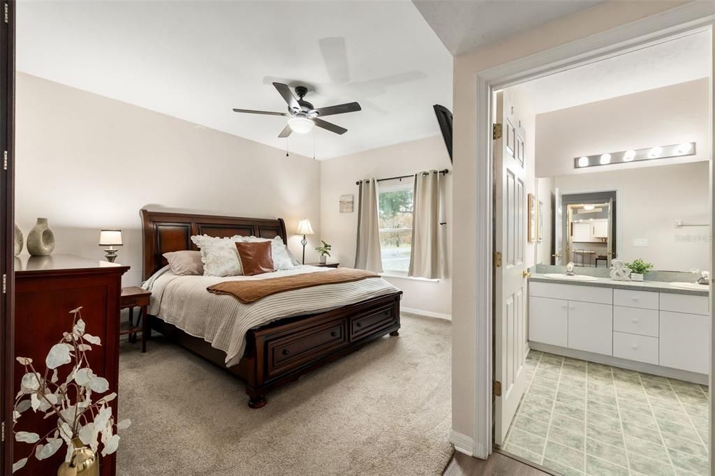 En Venta: $235,000 (2 camas, 2 baños, 1200 Pies cuadrados)