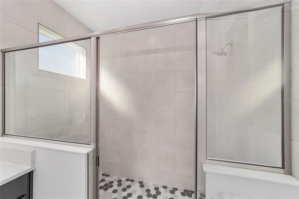 En Venta: $422,725 (4 camas, 2 baños, 2420 Pies cuadrados)