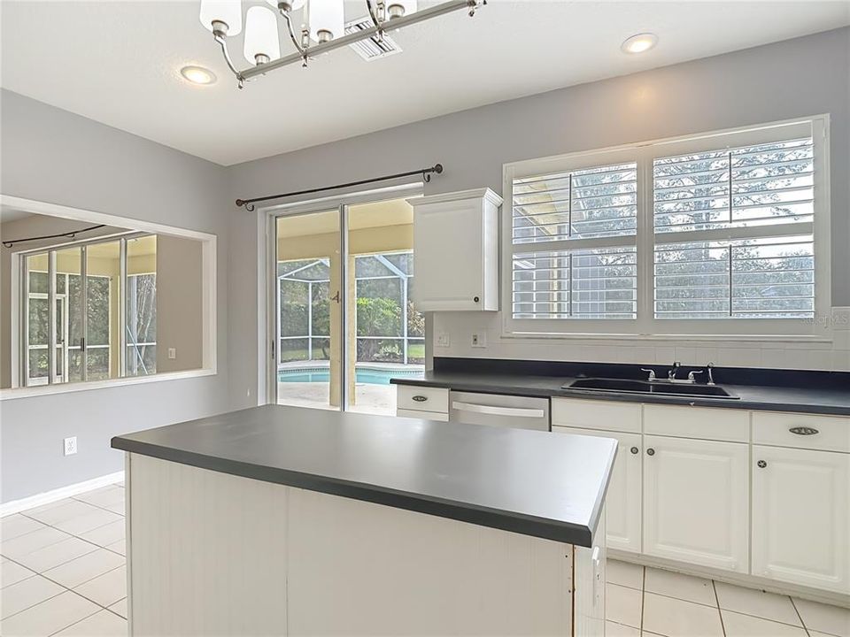 На продажу: $544,900 (4 спален, 3 ванн, 2778 Квадратных фут)