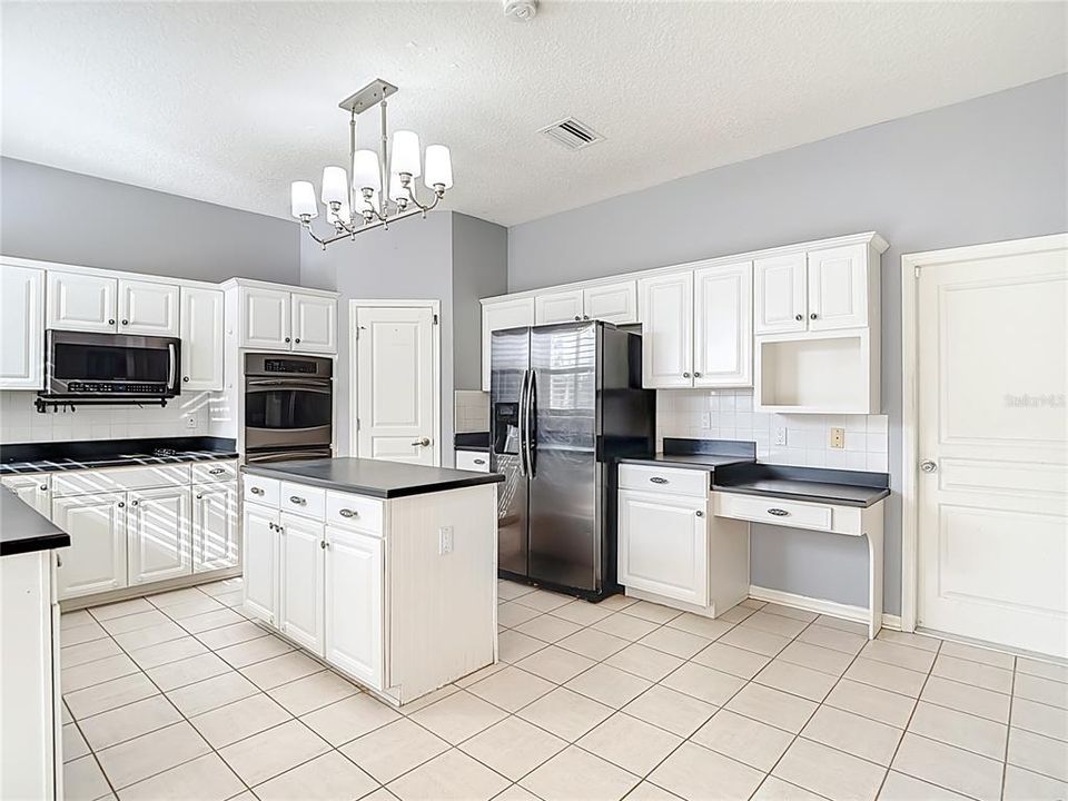 На продажу: $544,900 (4 спален, 3 ванн, 2778 Квадратных фут)