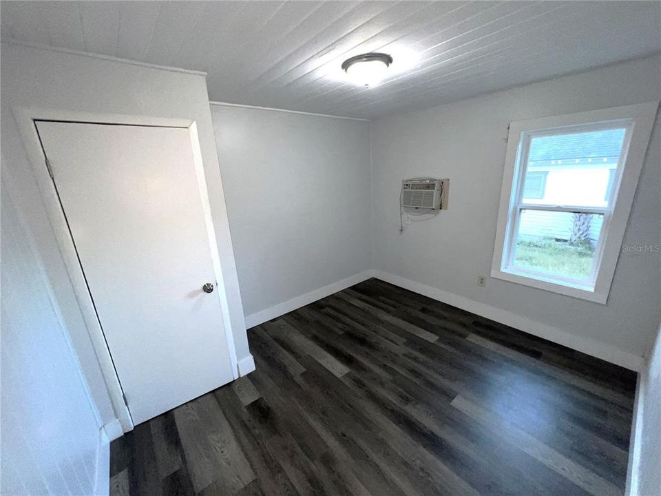 На продажу: $189,000 (3 спален, 1 ванн, 624 Квадратных фут)