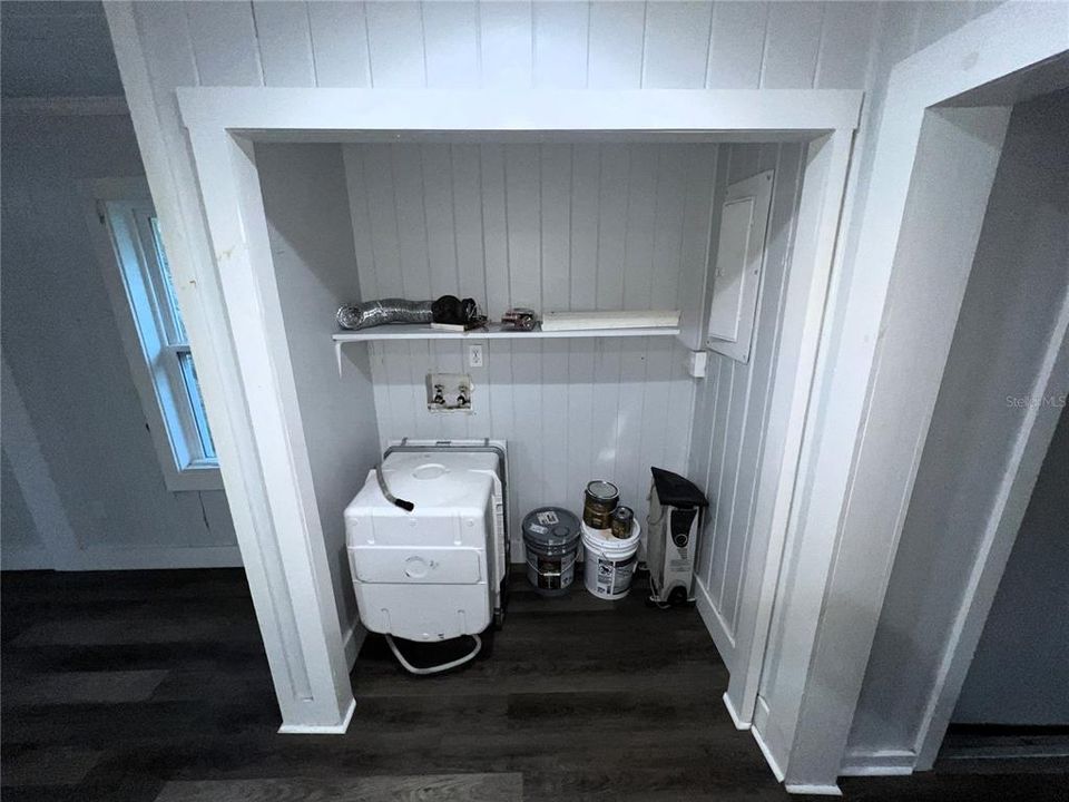 На продажу: $189,000 (3 спален, 1 ванн, 624 Квадратных фут)