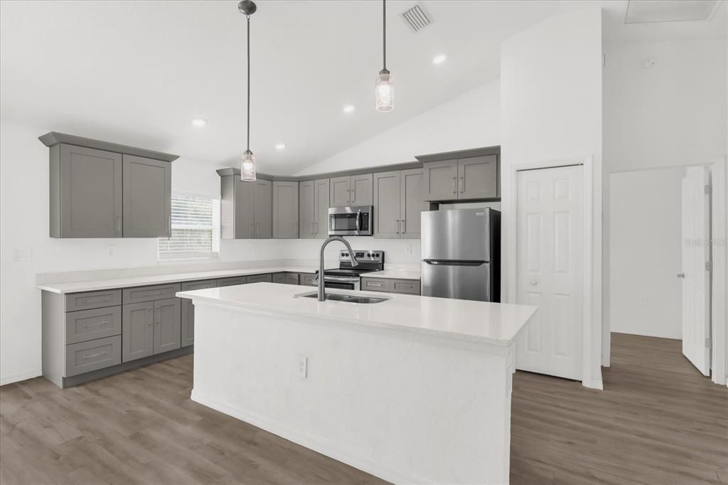 En Venta: $329,900 (3 camas, 2 baños, 1552 Pies cuadrados)