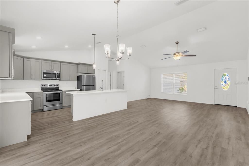 En Venta: $329,900 (3 camas, 2 baños, 1552 Pies cuadrados)