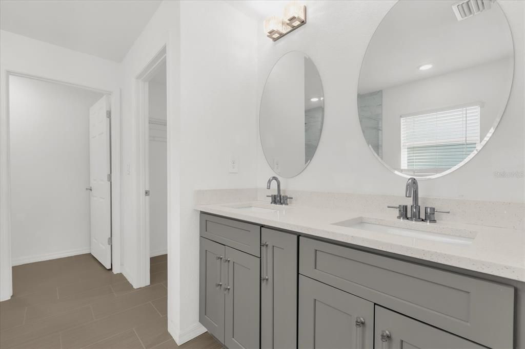 En Venta: $329,900 (3 camas, 2 baños, 1552 Pies cuadrados)