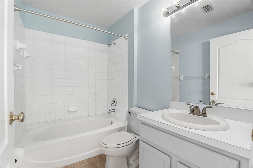 На продажу: $315,000 (3 спален, 2 ванн, 1440 Квадратных фут)