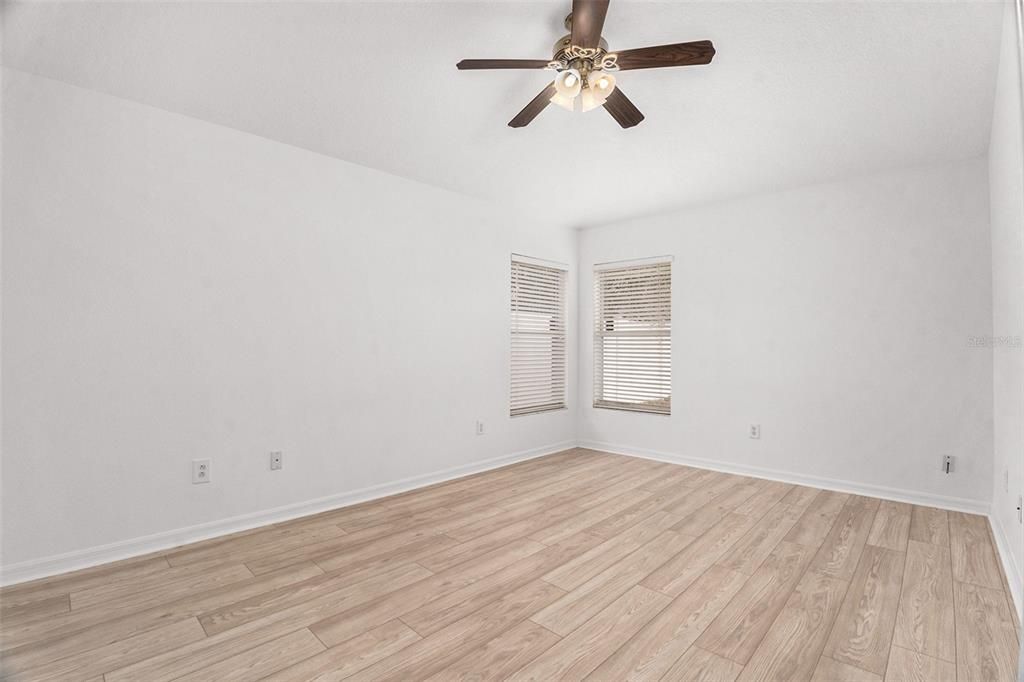 На продажу: $315,000 (3 спален, 2 ванн, 1440 Квадратных фут)