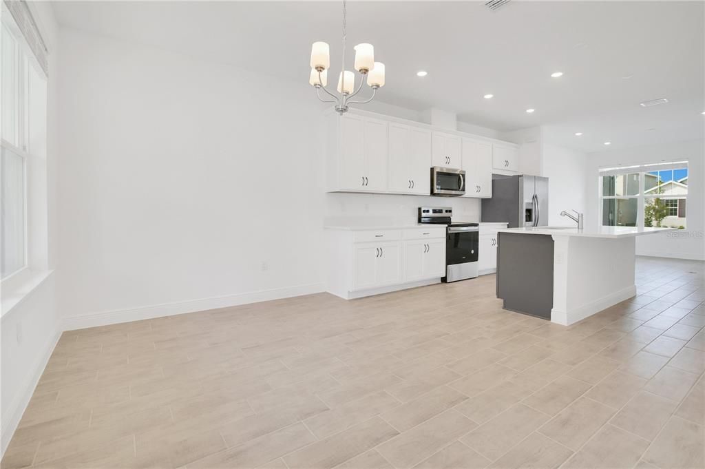 For Rent: $2,700 (3 beds, 2 baths, 1654 Square Feet)