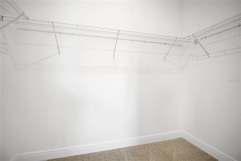 For Rent: $2,700 (3 beds, 2 baths, 1654 Square Feet)