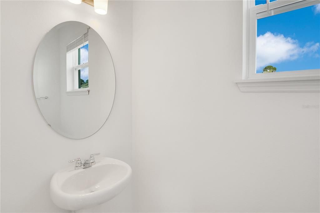 For Rent: $2,700 (3 beds, 2 baths, 1654 Square Feet)