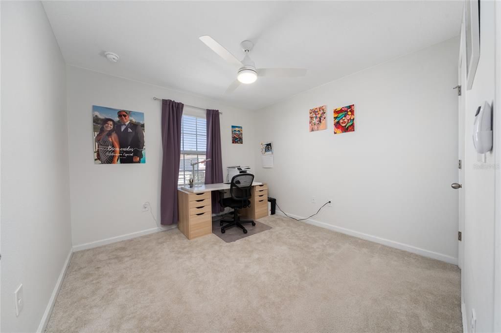 出租: $3,200 (4 贝兹, 2 浴室, 2048 平方英尺)