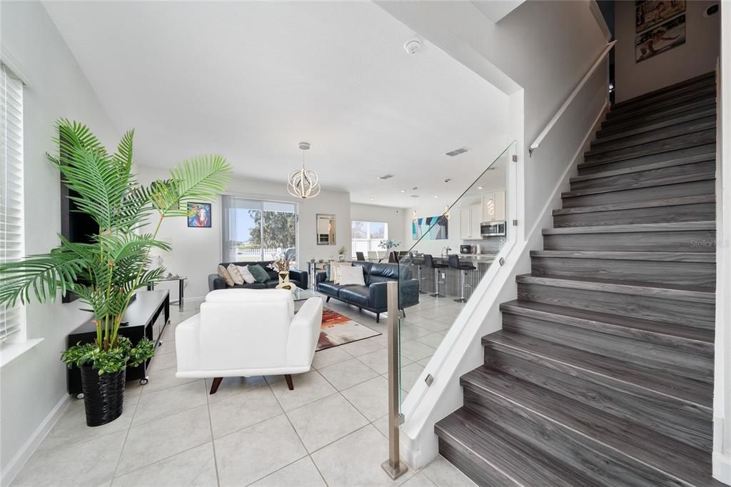 出租: $3,200 (4 贝兹, 2 浴室, 2048 平方英尺)