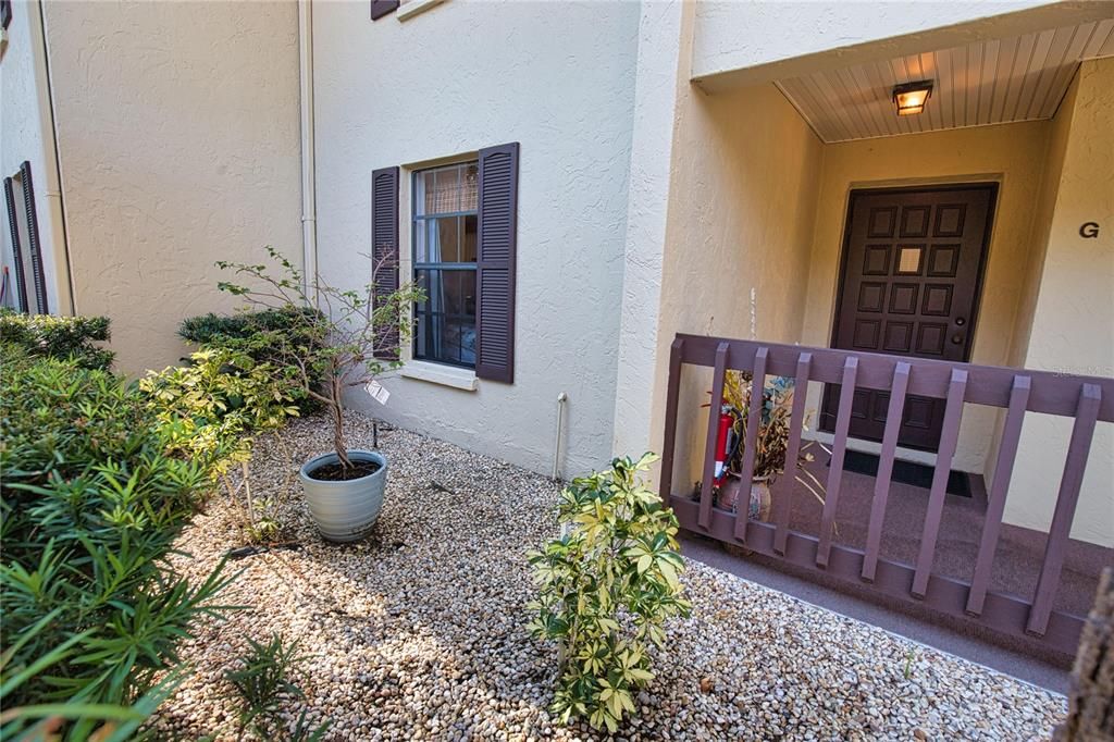 На продажу: $249,900 (2 спален, 2 ванн, 1064 Квадратных фут)