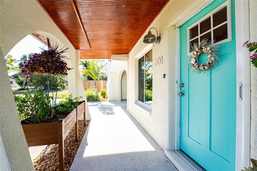 На продажу: $749,000 (2 спален, 2 ванн, 1216 Квадратных фут)