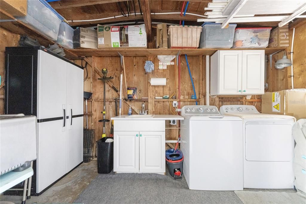 На продажу: $749,000 (2 спален, 2 ванн, 1216 Квадратных фут)