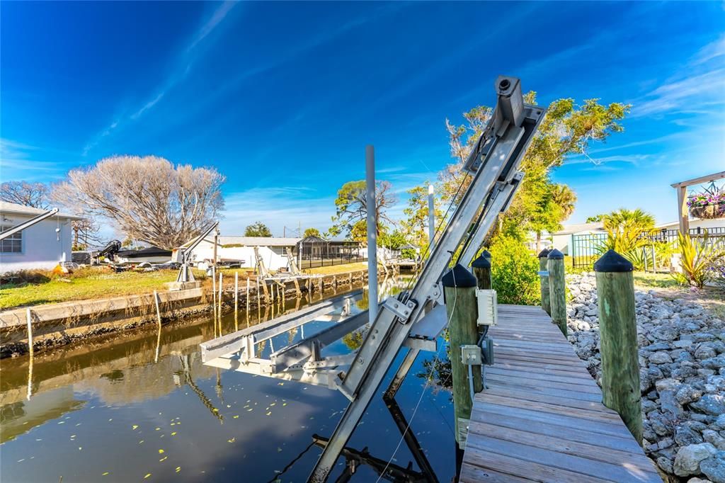 На продажу: $749,000 (2 спален, 2 ванн, 1216 Квадратных фут)