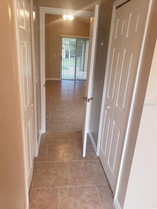 В аренду: $2,100 (4 спален, 2 ванн, 2101 Квадратных фут)